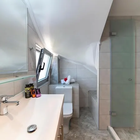 Sunshine Junior Apartment *